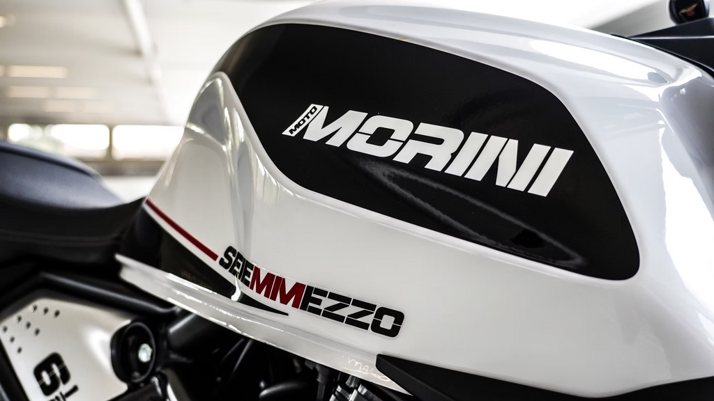 Moto Morini Seiemmezzo STR Vivid White