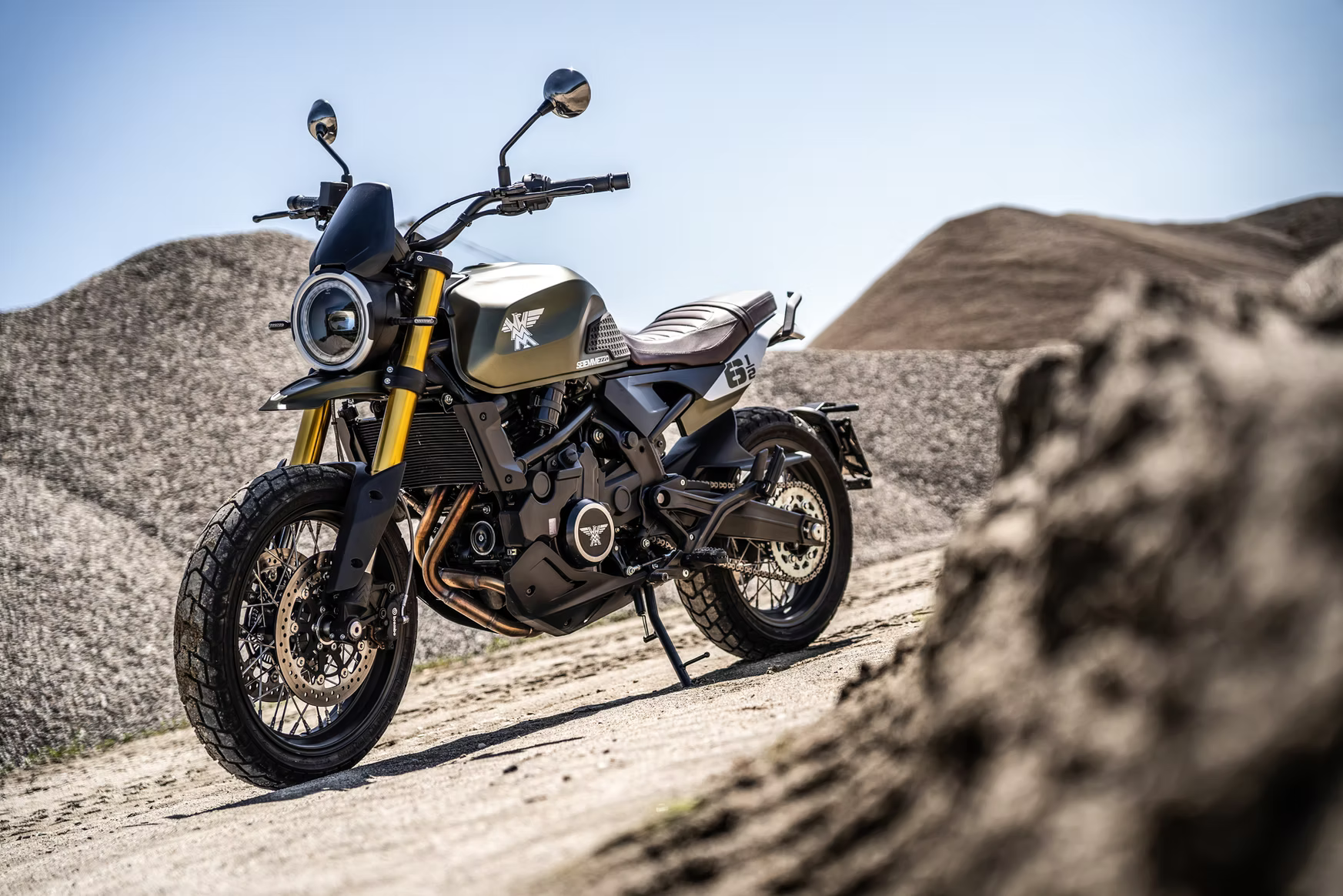 Moto Morini Seiemmezzo SCR Platinum Black