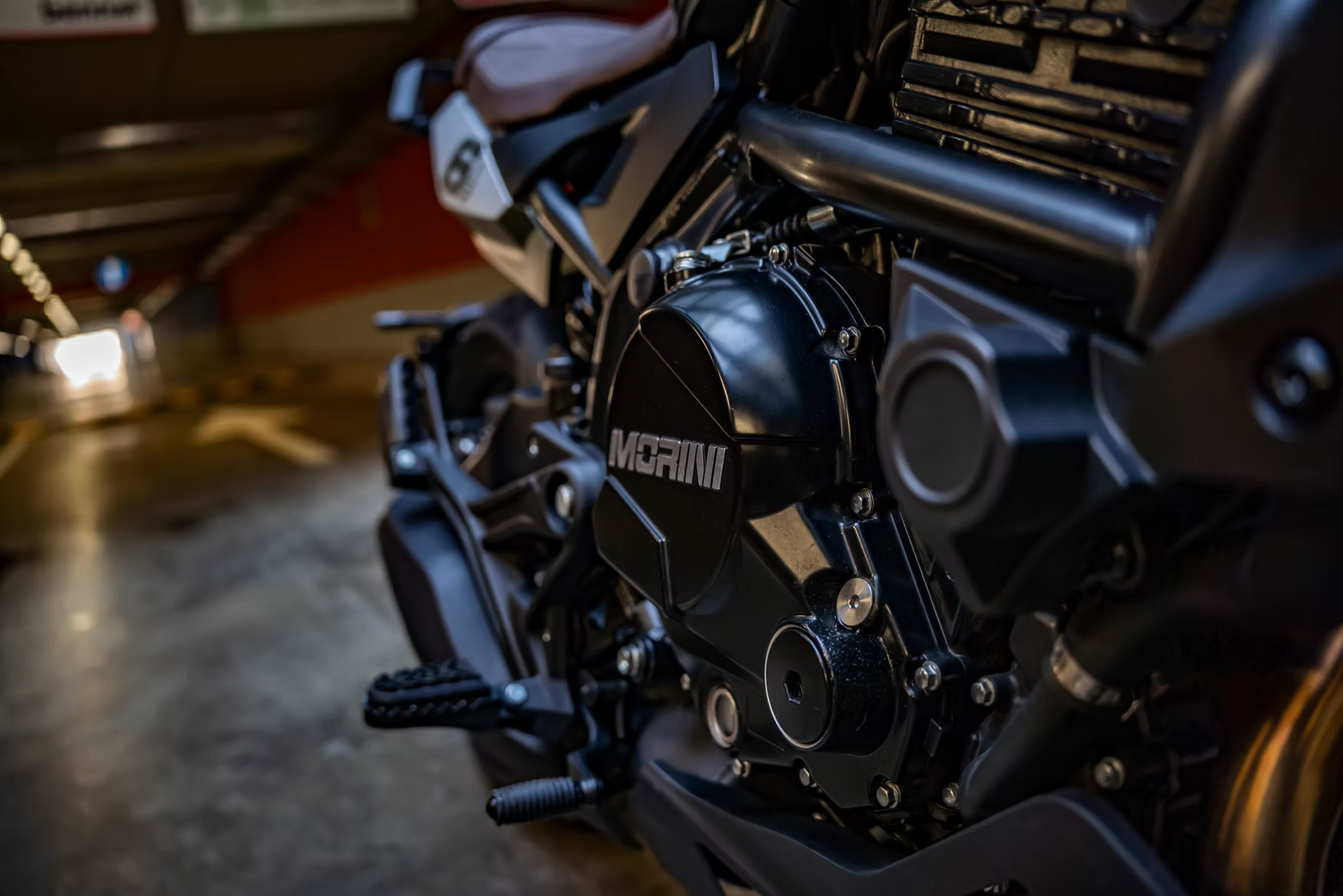Moto Morini Seiemmezzo SCR Boot Camp Green