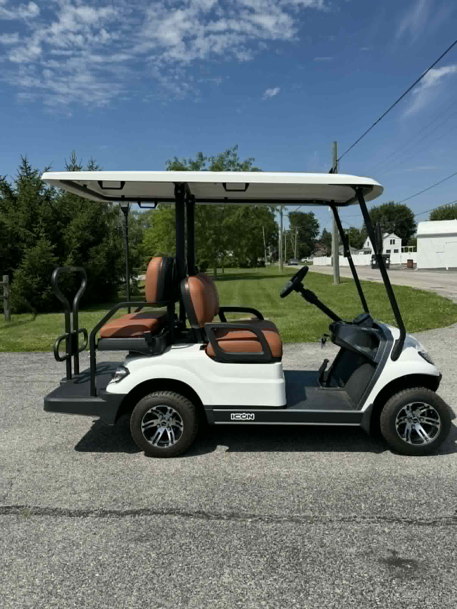 2025 ICON G40 Gas Golf Cart White