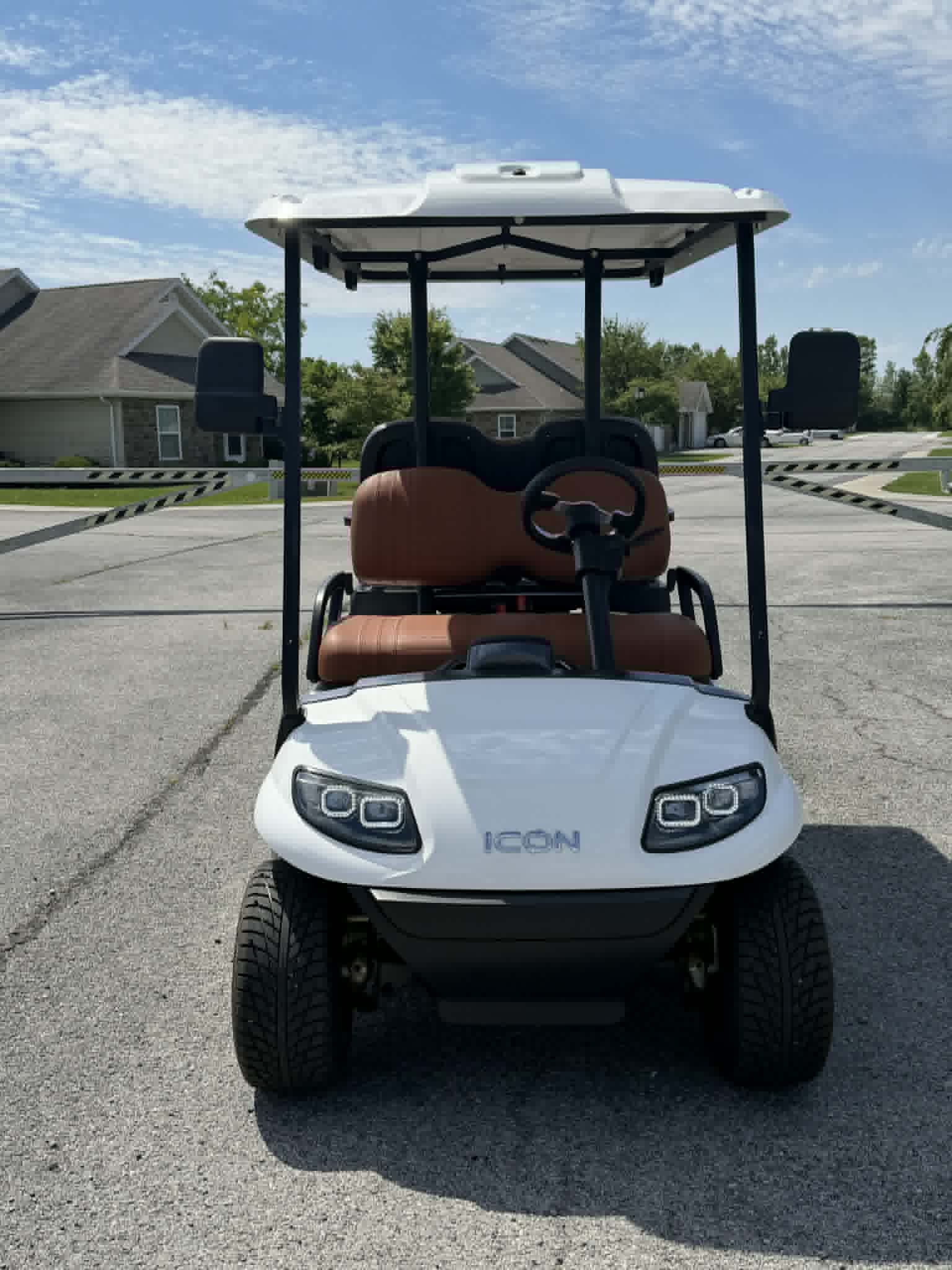2025 ICON G40 Gas Golf Cart White