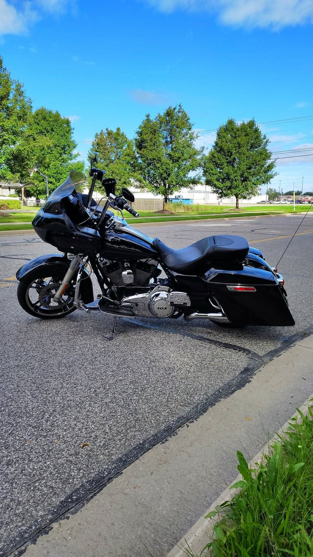 Pre-Owned 2013 Harley Davidson Road Glide