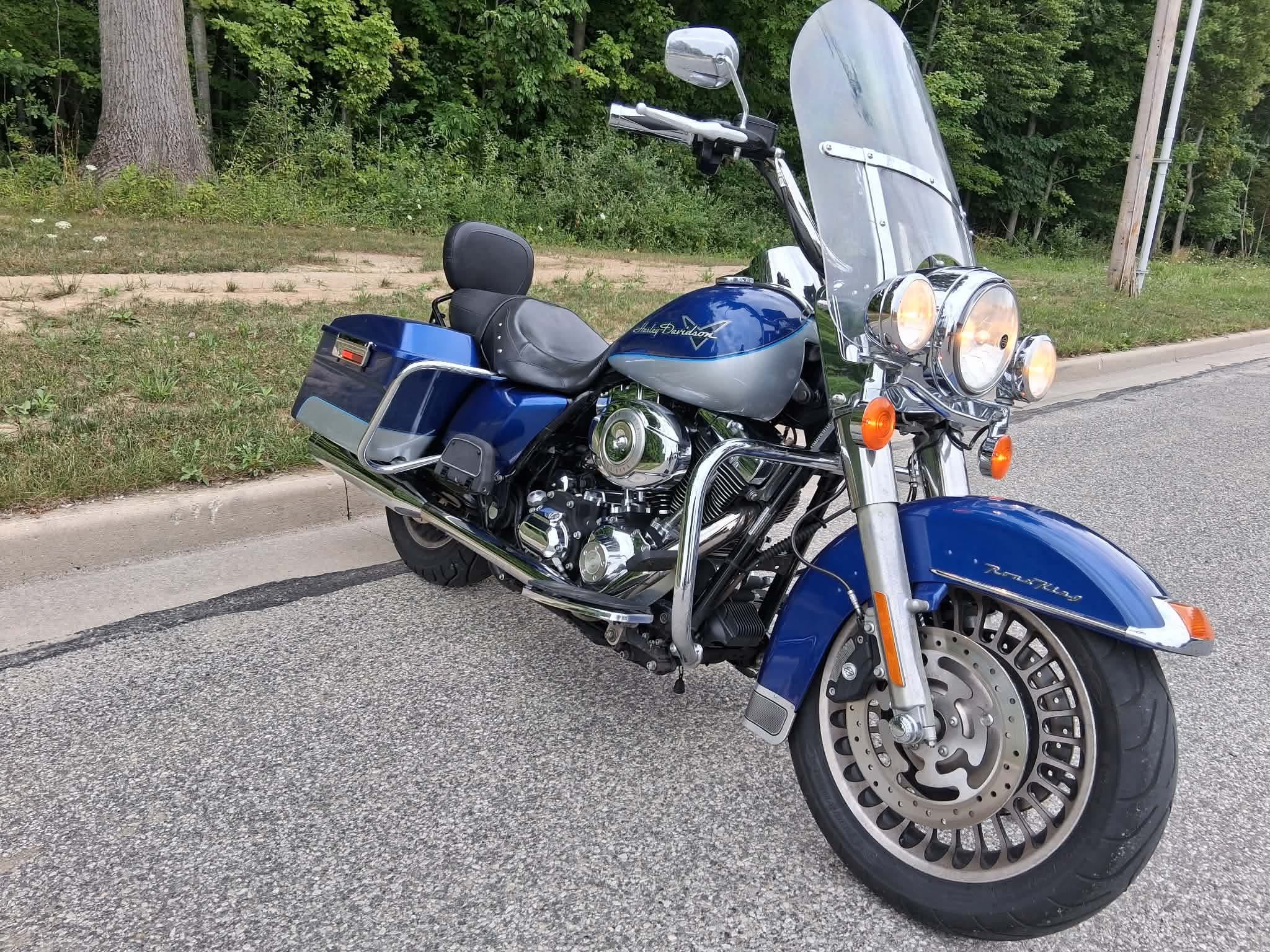 Pre-owned 2010 Harley Davidson Road King