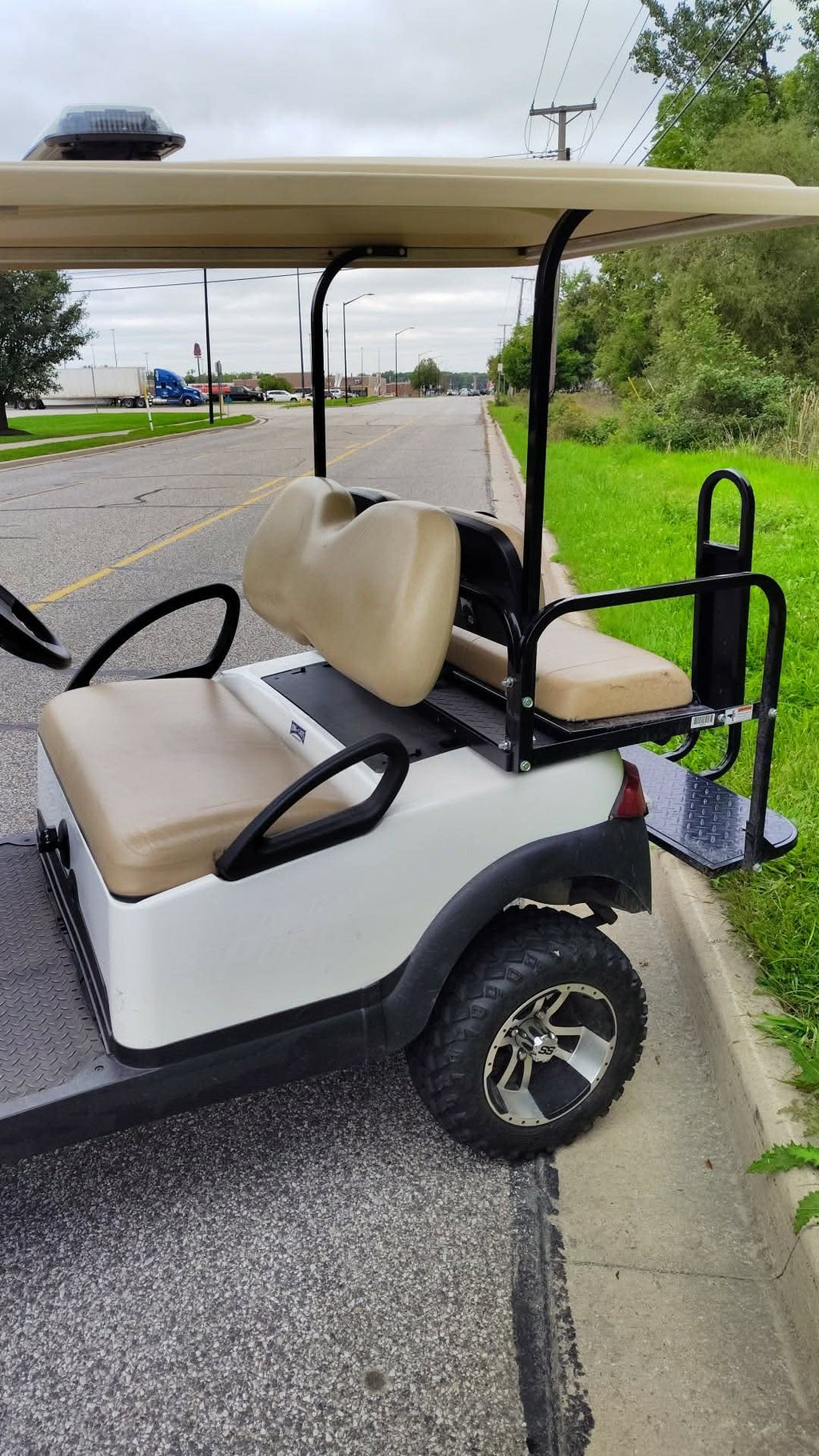 Pre-Owned 2013 Club Car Precedent