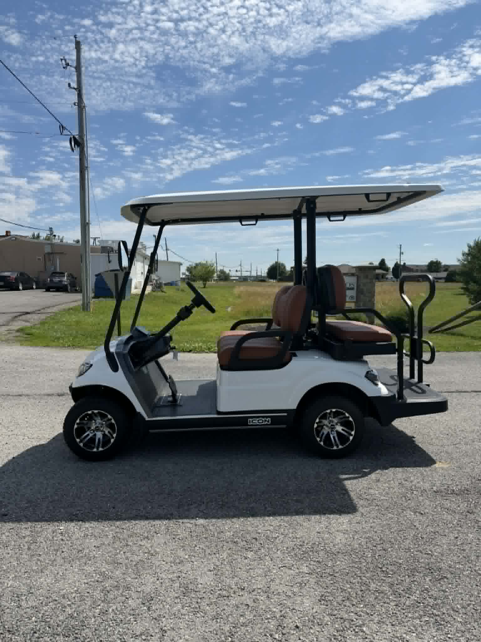 2025 ICON G40 Gas Golf Cart White