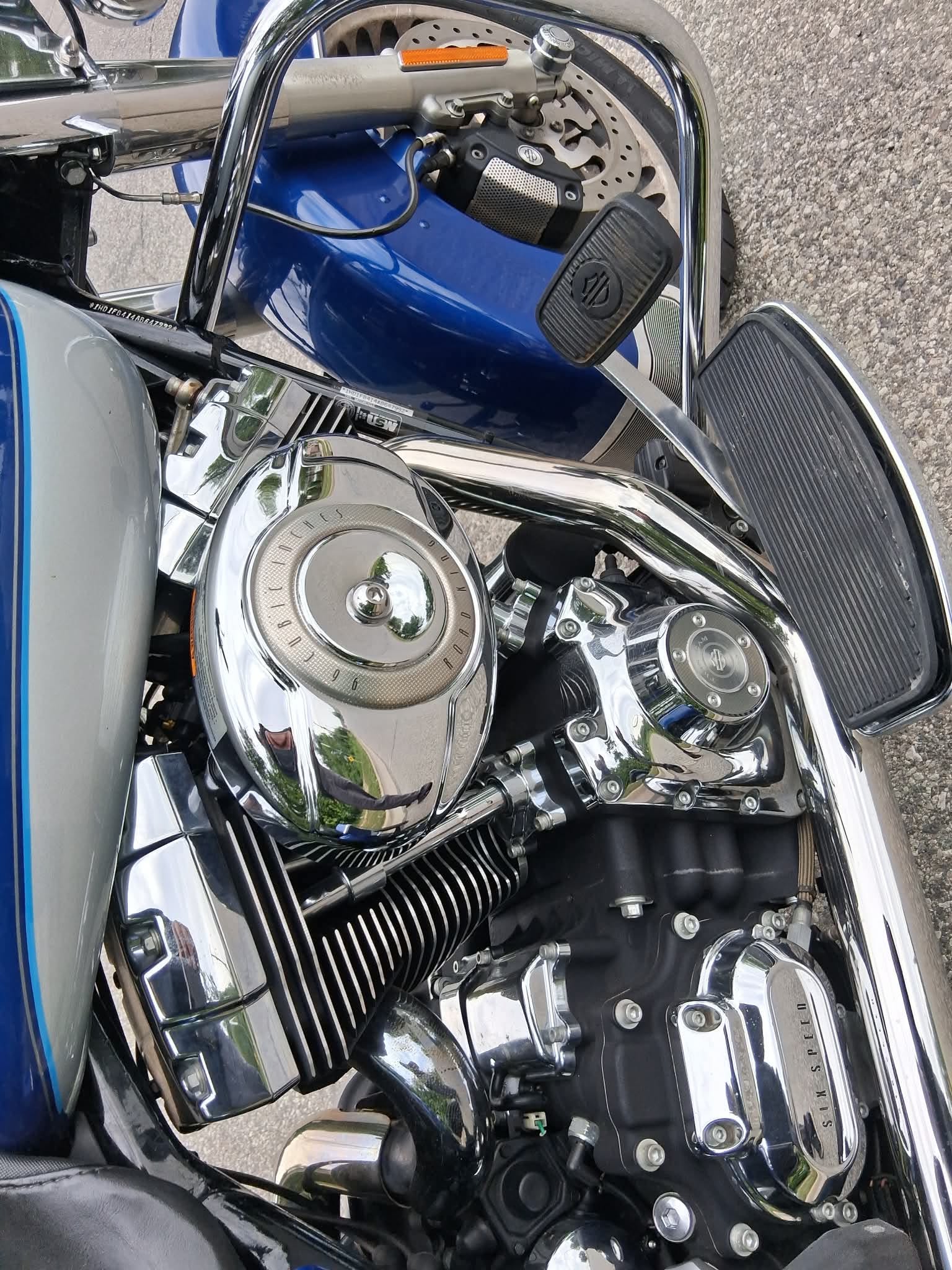 Pre-owned 2010 Harley Davidson Road King
