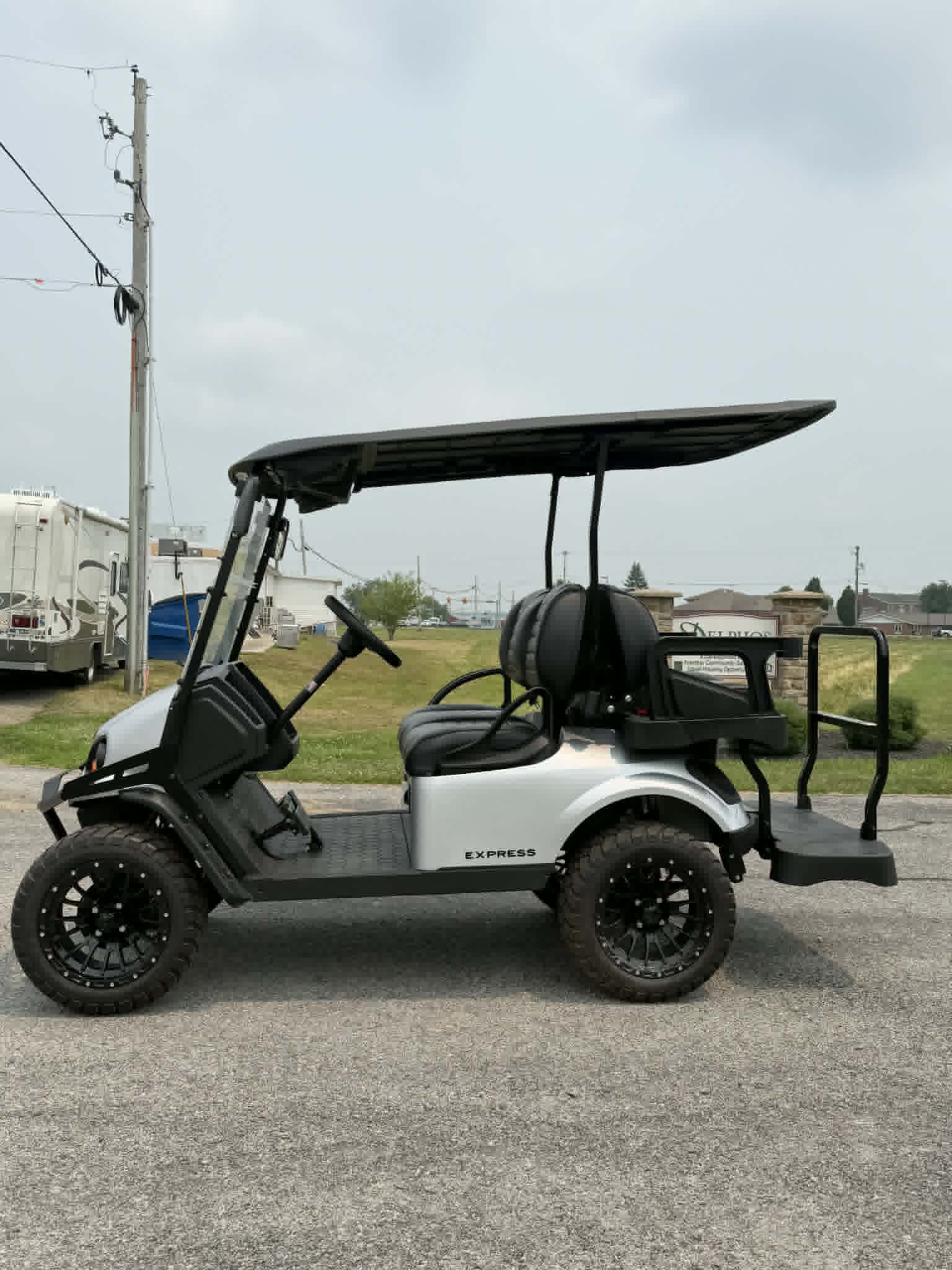 Pre-Owned 2025 E-Z-GO Express