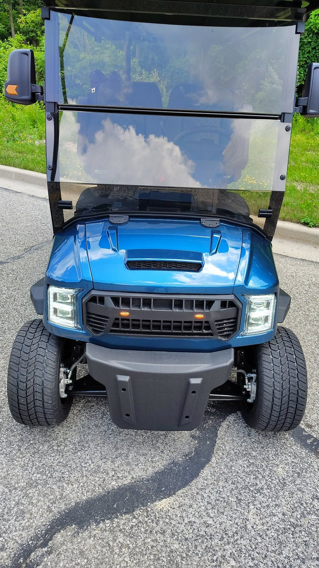 Relion EV Nomad RL4+ in Sapphire Blue
