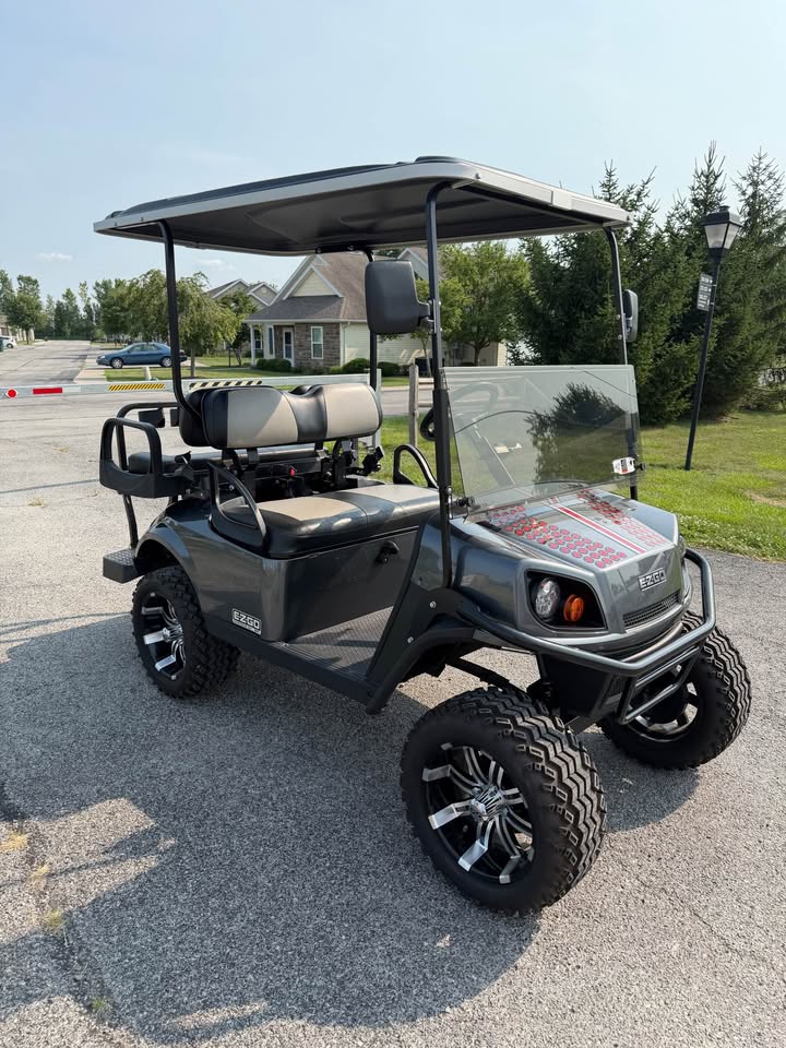 Pre-Owned 2021 E-Z-GO Express S4 Gas