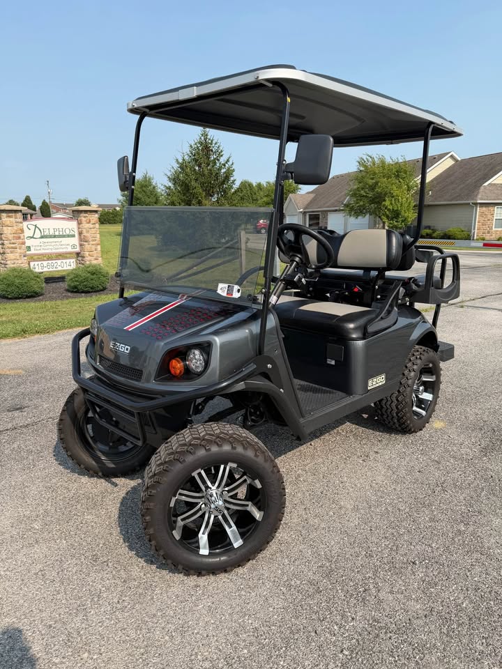 Pre-Owned 2021 E-Z-GO Express S4 Gas