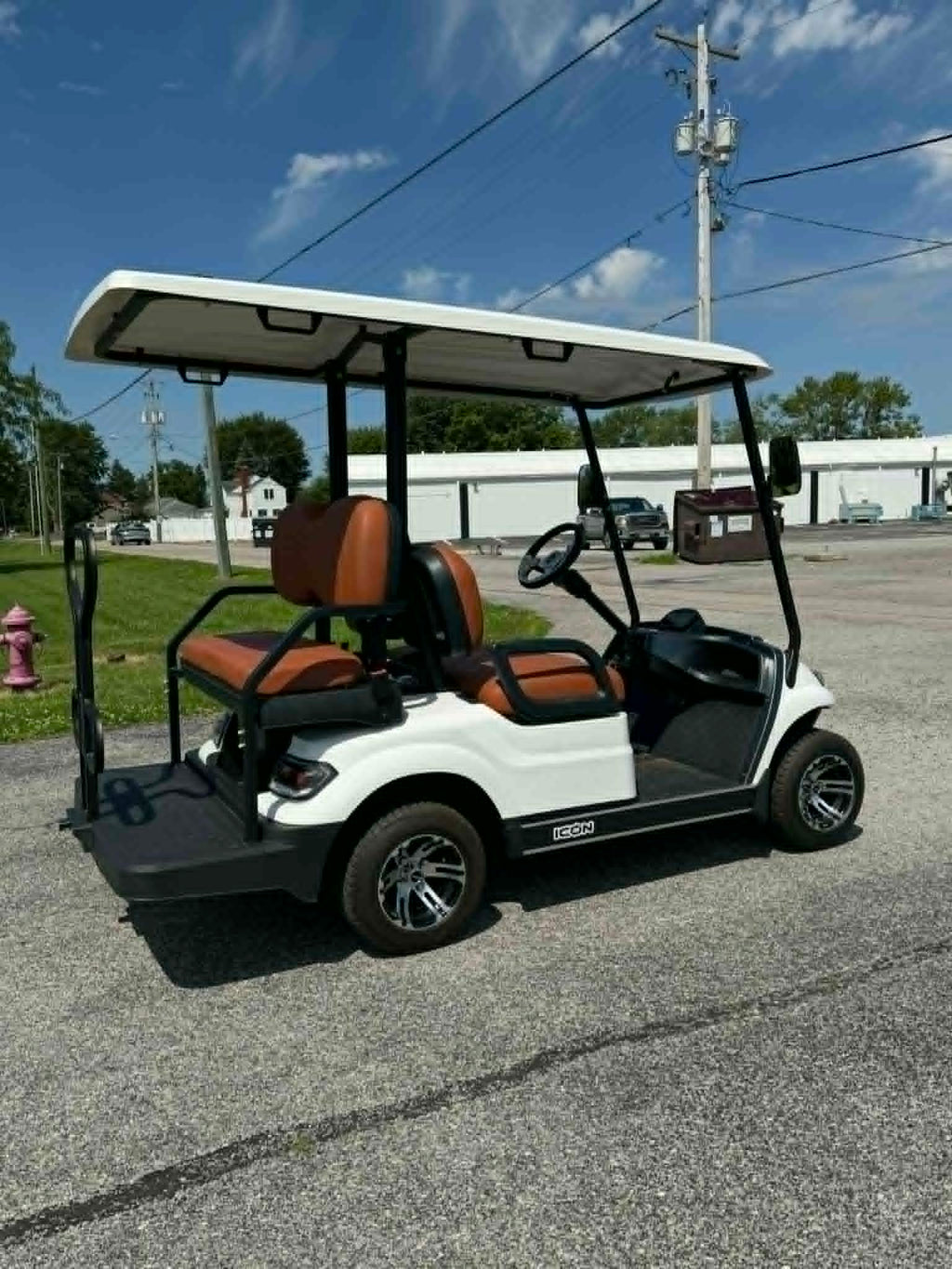 2025 ICON G40 Gas Golf Cart White