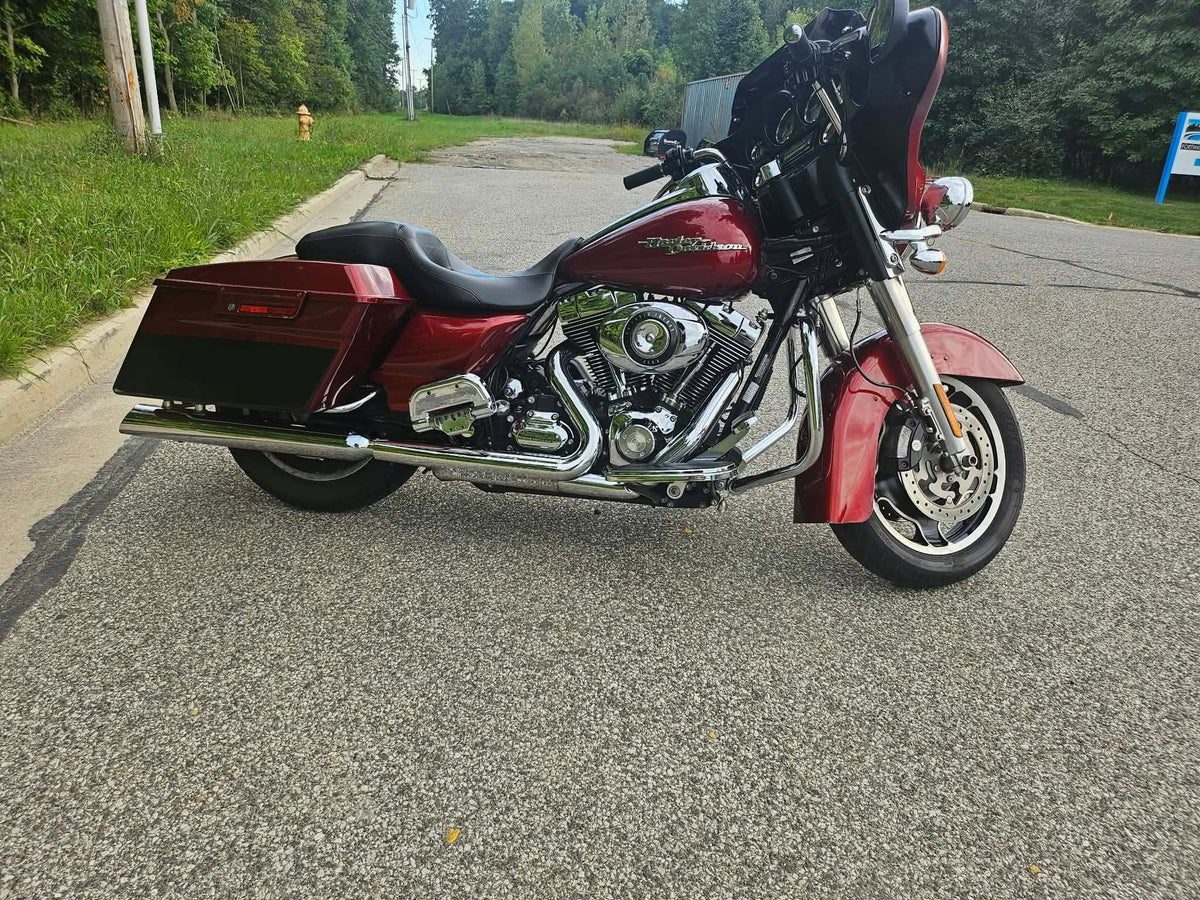 Pre-Owned 2009 Harley Davidson Street Glide