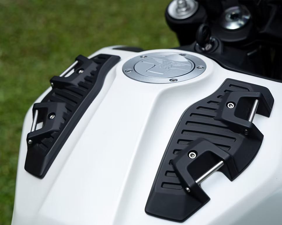 Moto Morini Vettore 450 White and Red