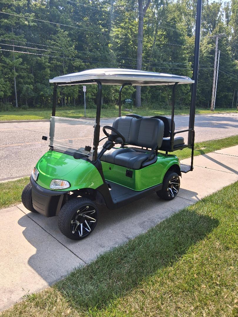 2024 EZ-GO RXV