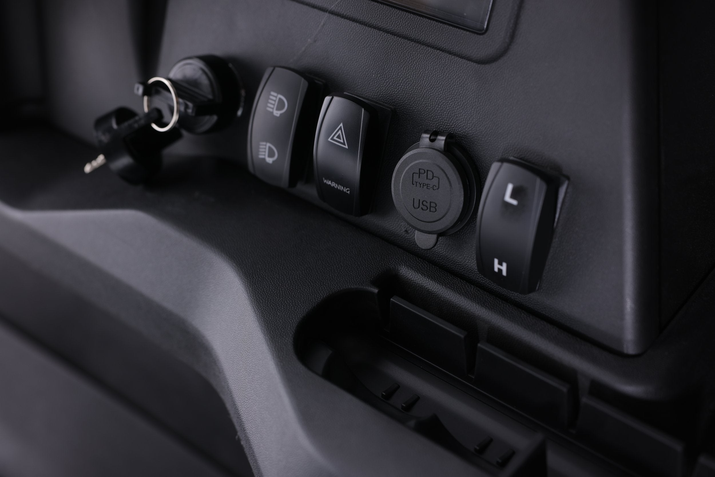 Denago EV Nomad Black