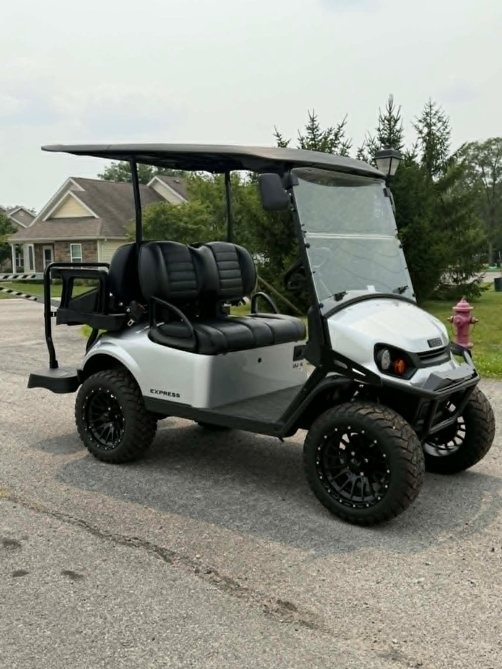 Pre-Owned 2025 E-Z-GO Express