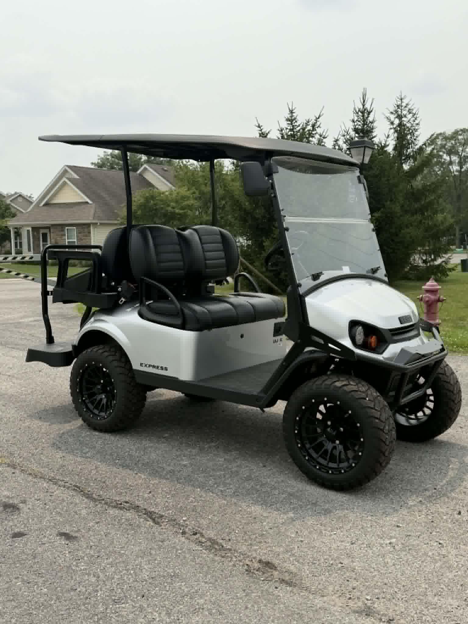 Pre-Owned 2025 E-Z-GO Express