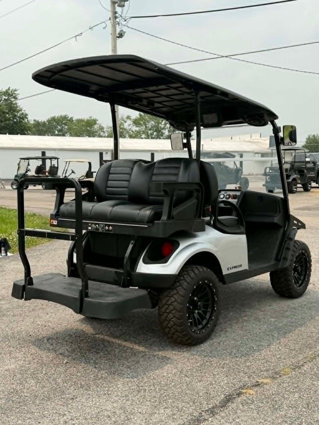 Pre-Owned 2025 E-Z-GO Express